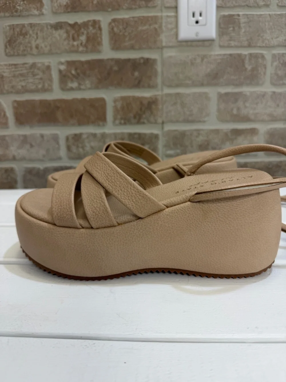 Altar’d State Women’s Nude Platform Ankle Wrap Sandals Size 6 Graduation Summer